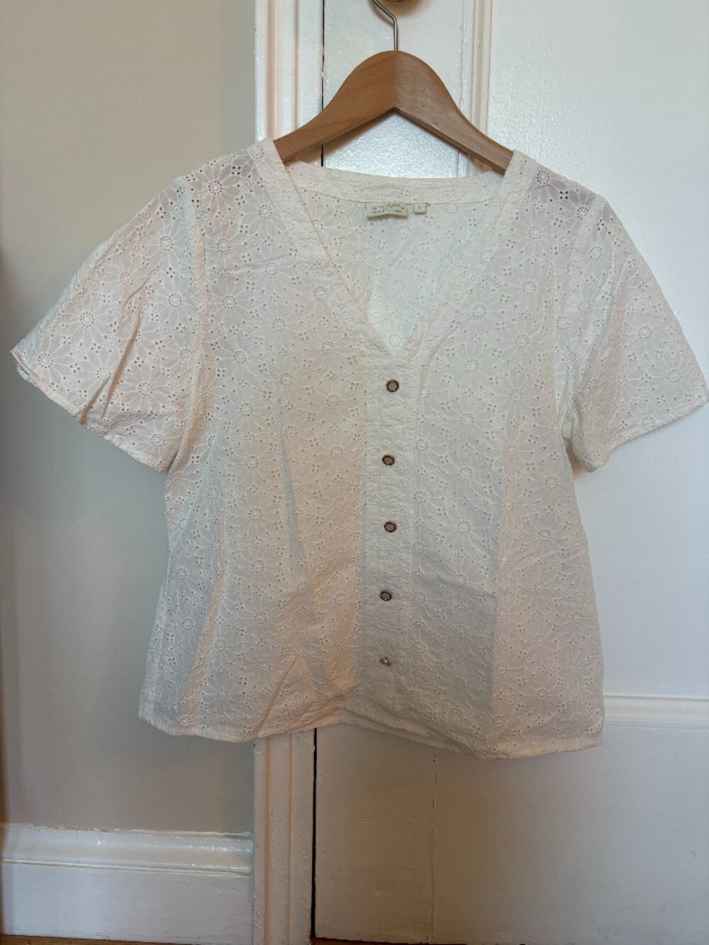 Spartina 449 Cotton Short-Sleeve Button-Down White Eyelet V-Neck Blouse